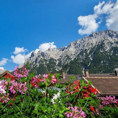 Apartment Beim Gschdoaga Mittenwald